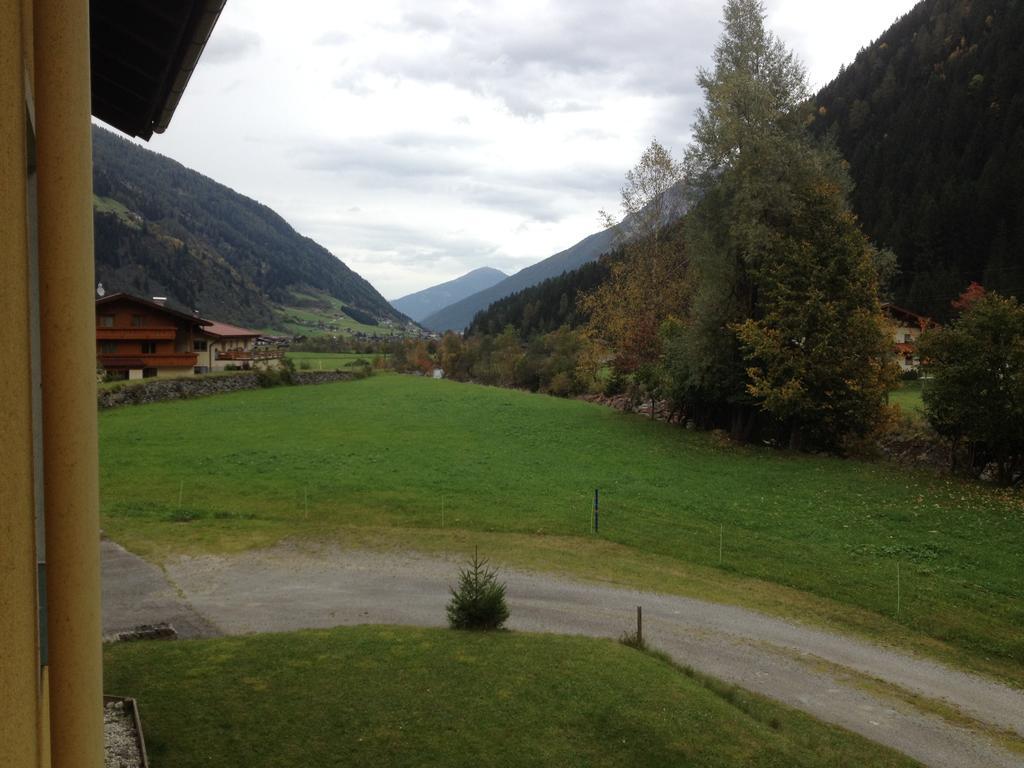 Appartement Zum Fuhrmann à Neustift im Stubaital Chambre photo